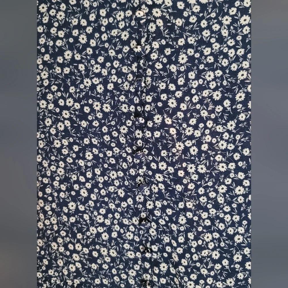 Mi Ami blue and white floral dress - Picture 4 of 4